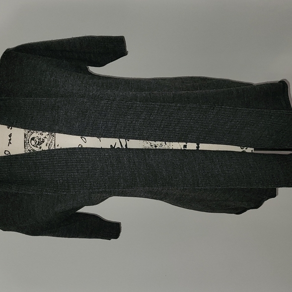 ๐ The limited short sleeve long cardigan - Picture 3 of 6
